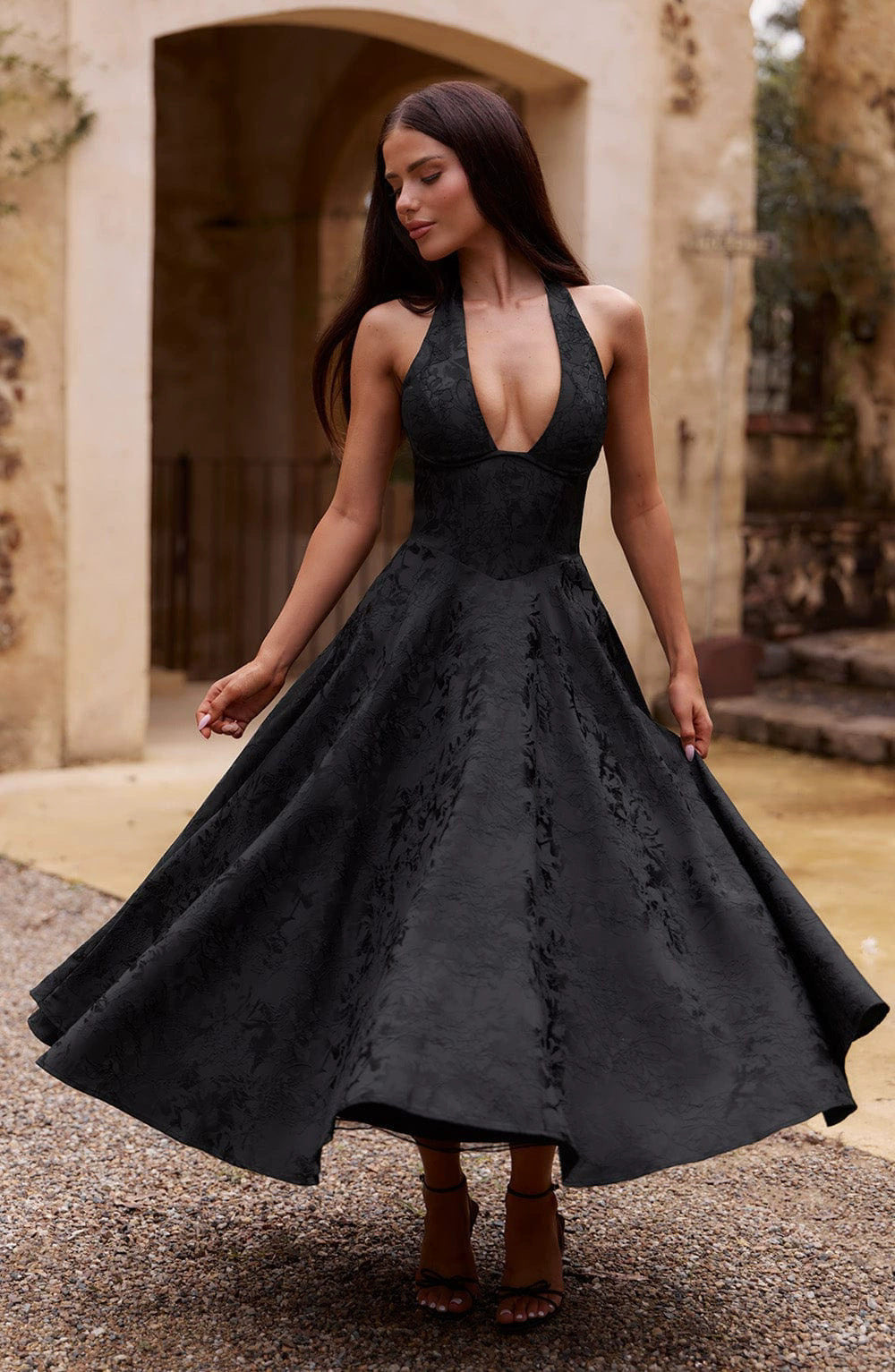 Elegant Floral Jacquard Halter V-Neck Open-Back Midi Dress