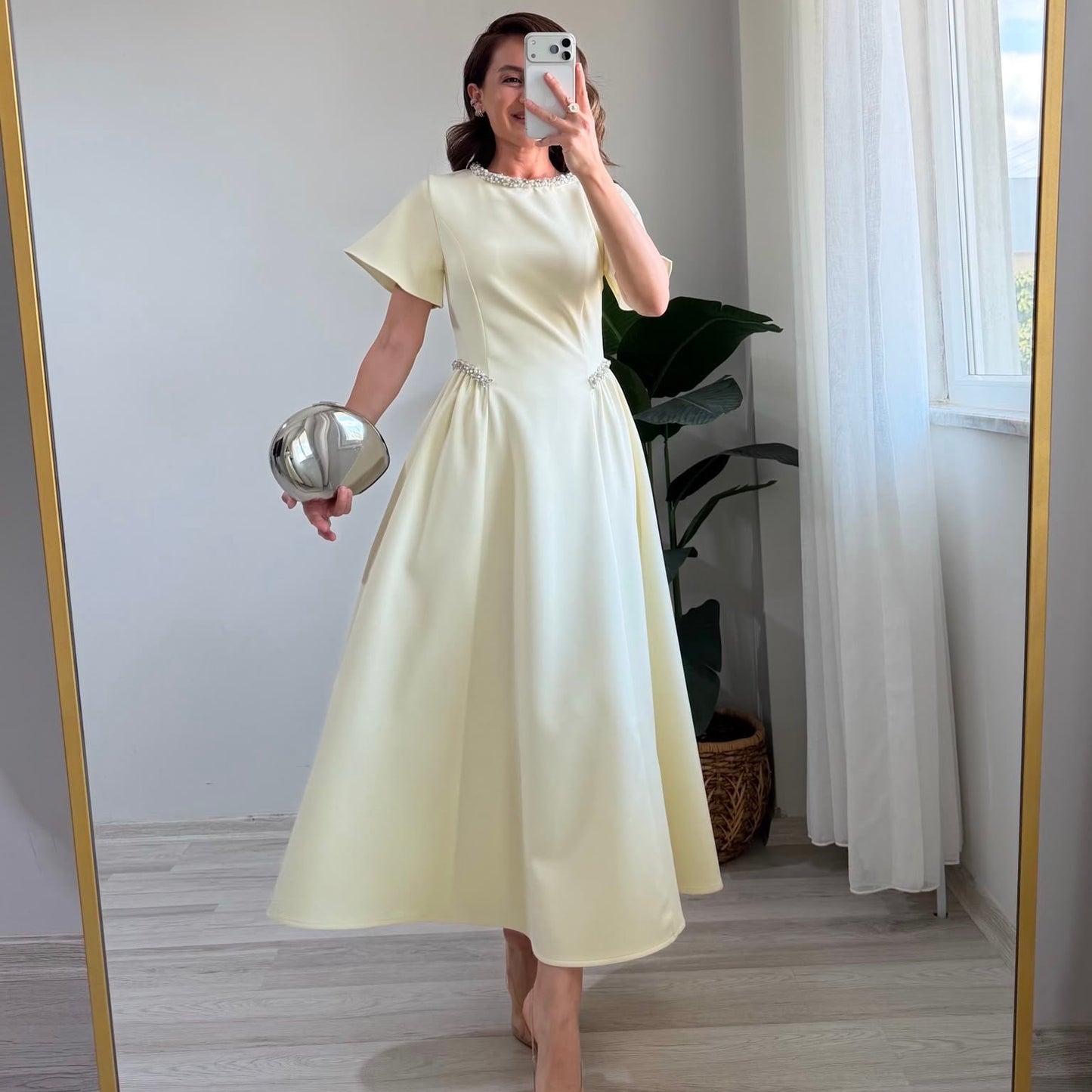 Elegant Pearl-Embellished Short Sleeve Round Neck Midi Dress – 2026 Summer Collection